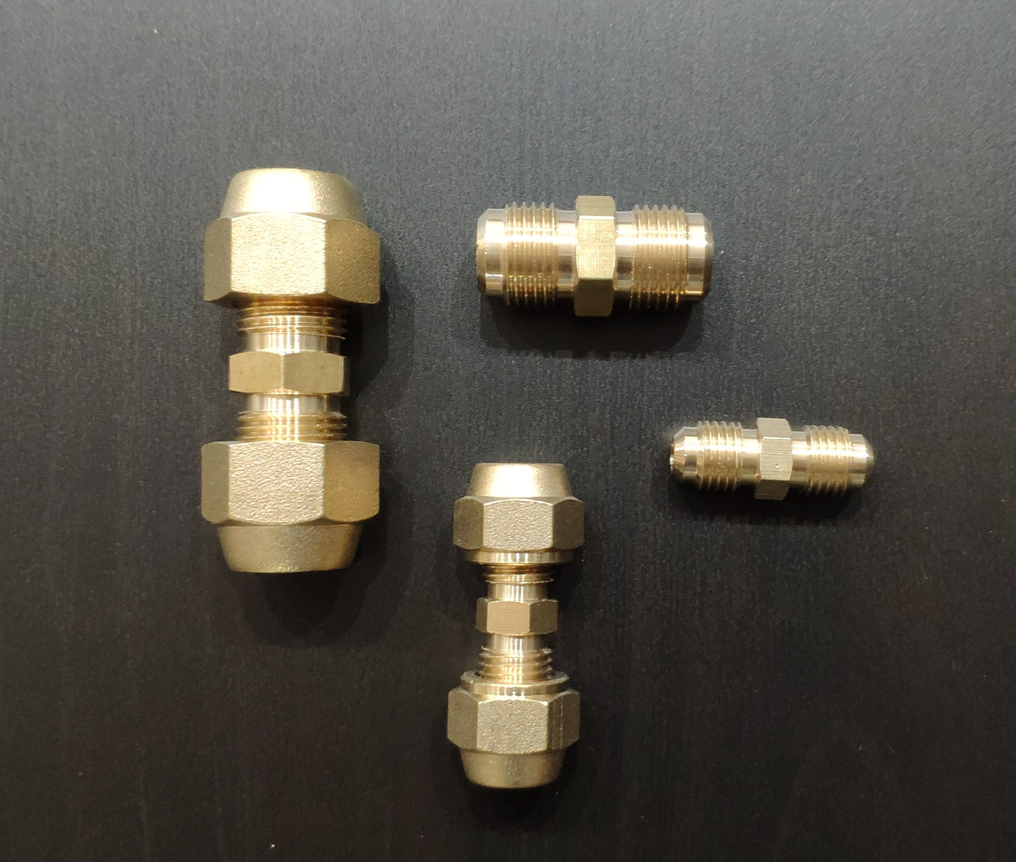 Refrigerant line union nuts, connecting nipples 1/4" + 3/8"