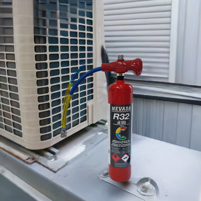 Refrigerant R32 780g with filling hose &amp; pressure gauge, for air conditioning &amp; heat pump