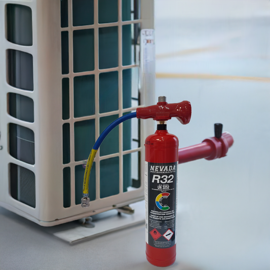 Refrigerant R32 780g with filling hose &amp; pressure gauge, for air conditioning &amp; heat pump